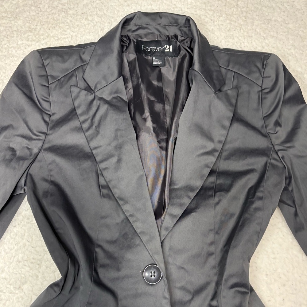 Forever 21 Women Gray Satin Double Breasted Fitted Blazer - Picture 4 of 10